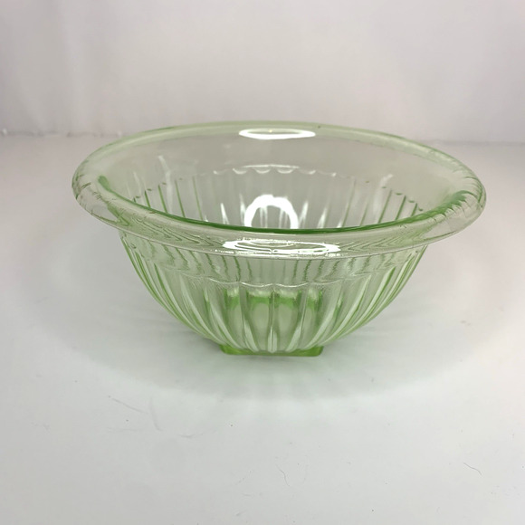 Vintage Pale Green Ribbed Federal Uranium Glass Nesting Mixing bowl 6” Diameter - Picture 3 of 7